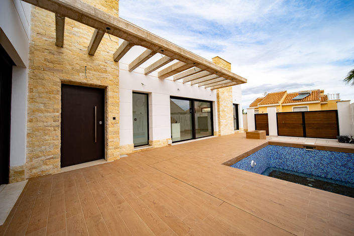 Image No.40-3 Bed Villa for sale