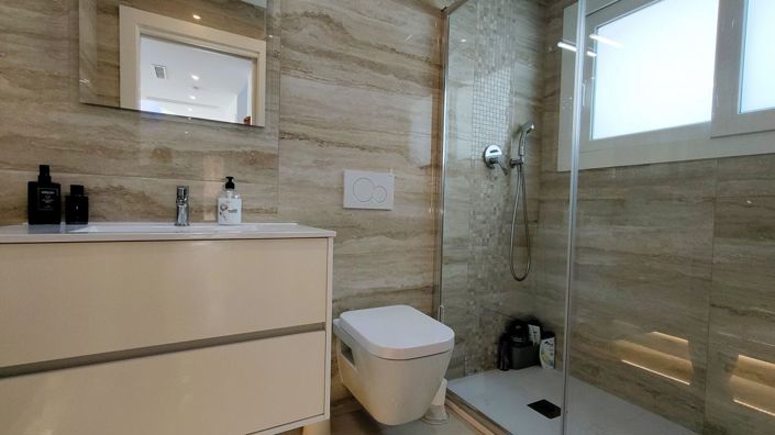 Image No.14-3 Bed Villa for sale