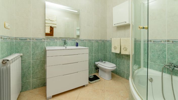 Image No.30-2 Bed Villa for sale