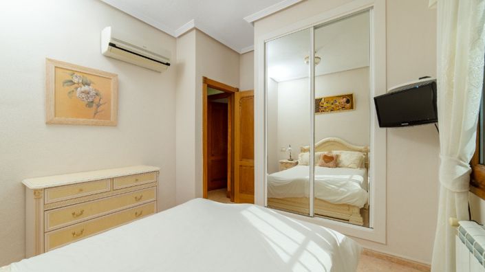 Image No.34-2 Bed Villa for sale