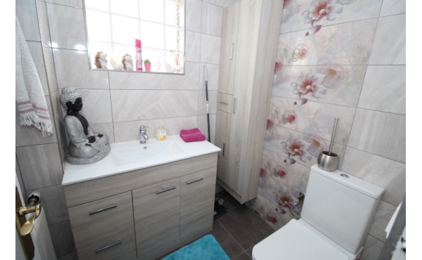 Image No.9-3 Bed Villa for sale