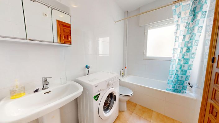 Image No.7-2 Bed Apartment for sale