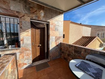 66805oasislosalcazarestopfloorrenovatedapartm