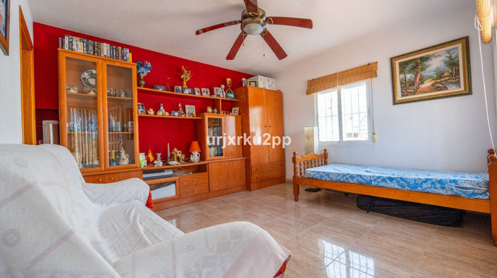 Image No.17-3 Bed Townhouse for sale