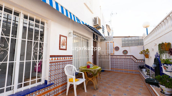 Image No.2-3 Bed Townhouse for sale