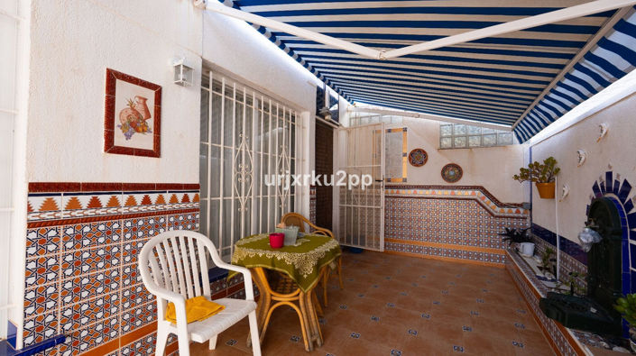 Image No.30-3 Bed Townhouse for sale