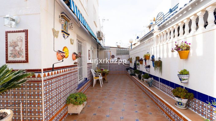 Image No.32-3 Bed Townhouse for sale