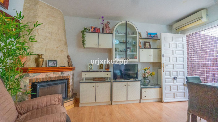 Image No.5-3 Bed Townhouse for sale