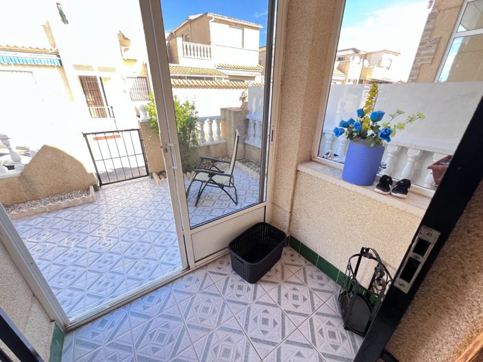 Image No.17-3 Bed Townhouse for sale