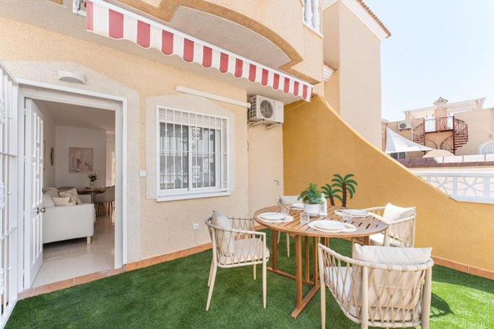 Image No.1-2 Bed Townhouse for sale