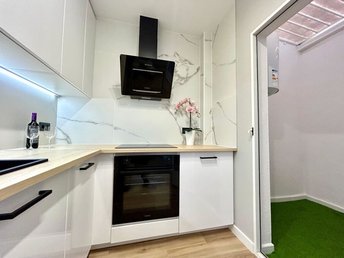 Image No.11-3 Bed Townhouse for sale