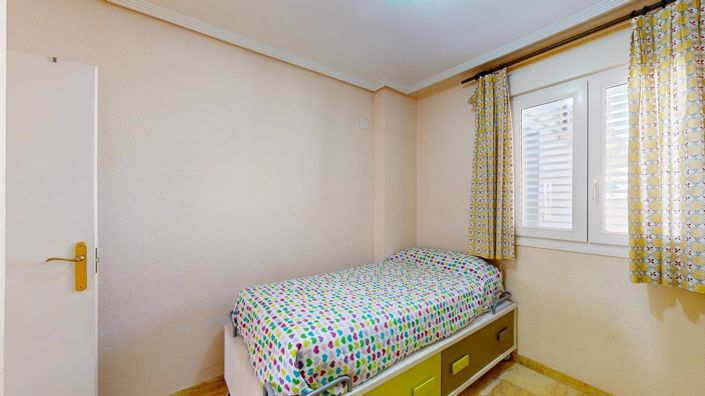 Image No.21-2 Bed Apartment for sale