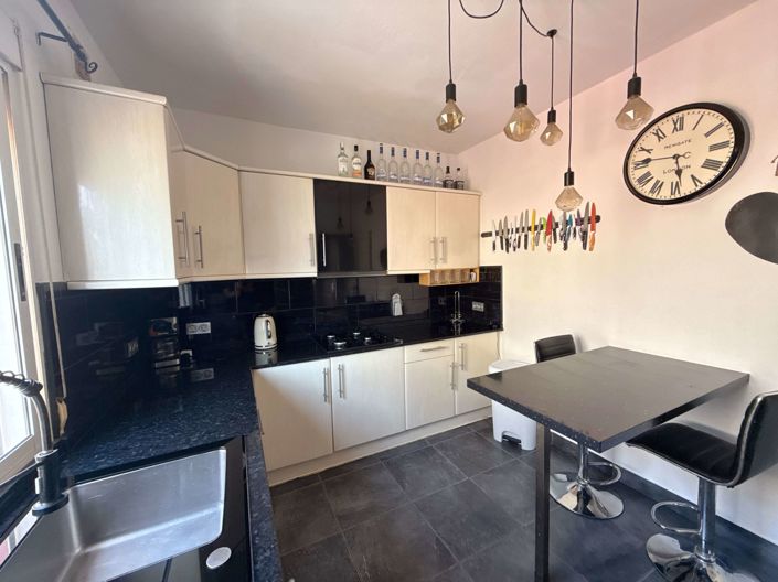 Image No.21-4 Bed Apartment for sale