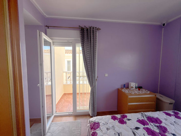 Image No.2-3 Bed Villa for sale