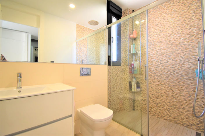 Image No.13-3 Bed Villa for sale