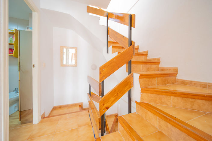 Image No.10-4 Bed Townhouse for sale