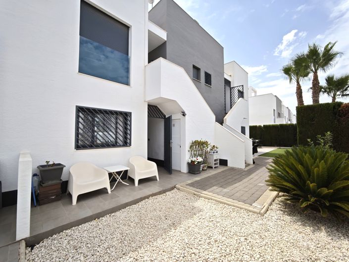 Image No.25-2 Bed Apartment for sale