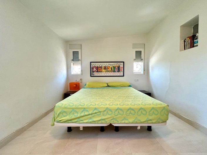 Image No.14-4 Bed Villa for sale