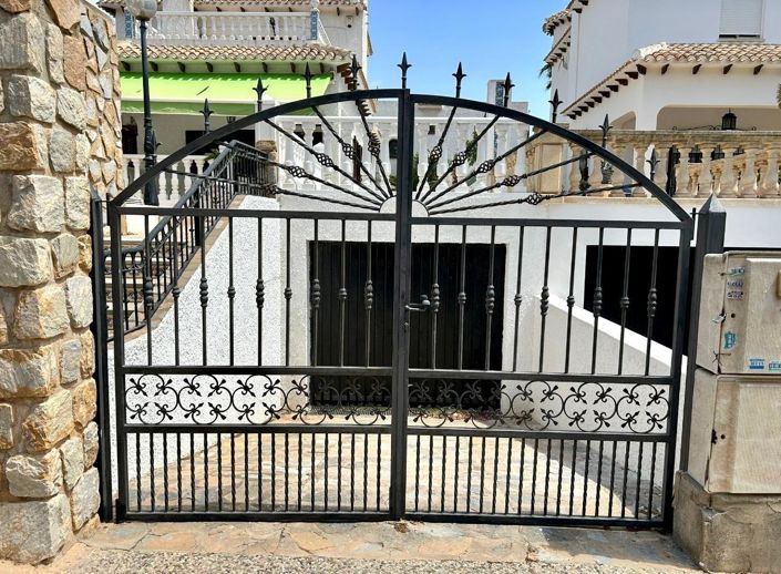 Image No.29-4 Bed Villa for sale