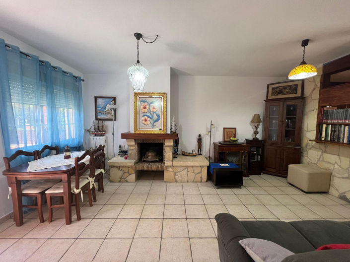 Image No.3-3 Bed Villa for sale