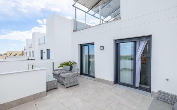 Image No.25-3 Bed Villa for sale