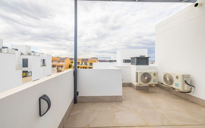 Image No.28-3 Bed Villa for sale