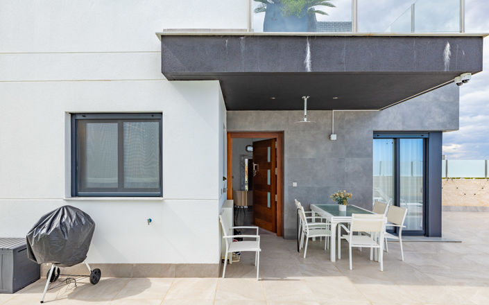 Image No.40-3 Bed Villa for sale