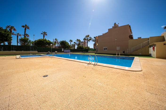 Image No.28-2 Bed Townhouse for sale