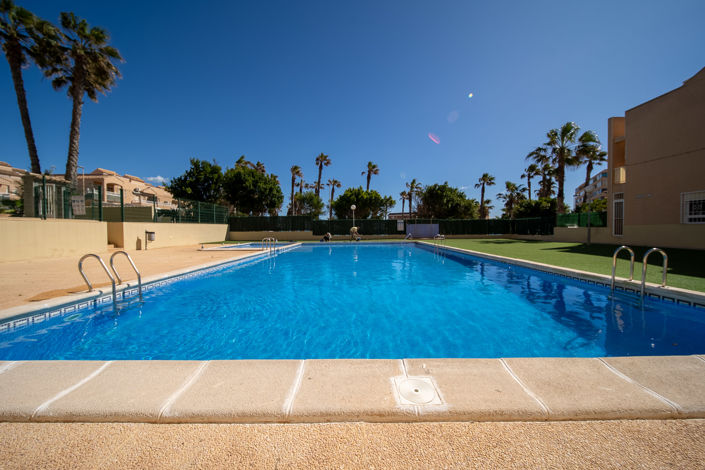 Image No.29-2 Bed Townhouse for sale