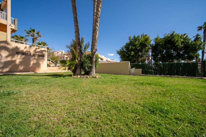 Image No.30-2 Bed Townhouse for sale