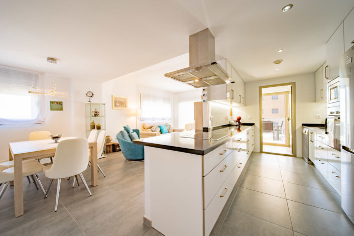 Image No.12-3 Bed Apartment for sale