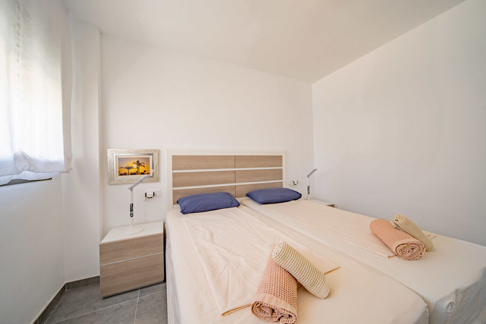 Image No.20-3 Bed Apartment for sale