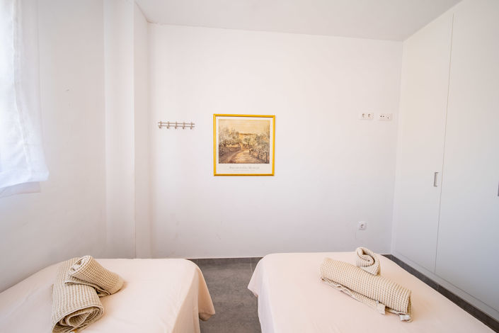 Image No.25-3 Bed Apartment for sale