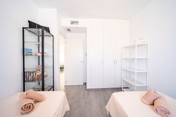 Image No.26-3 Bed Apartment for sale