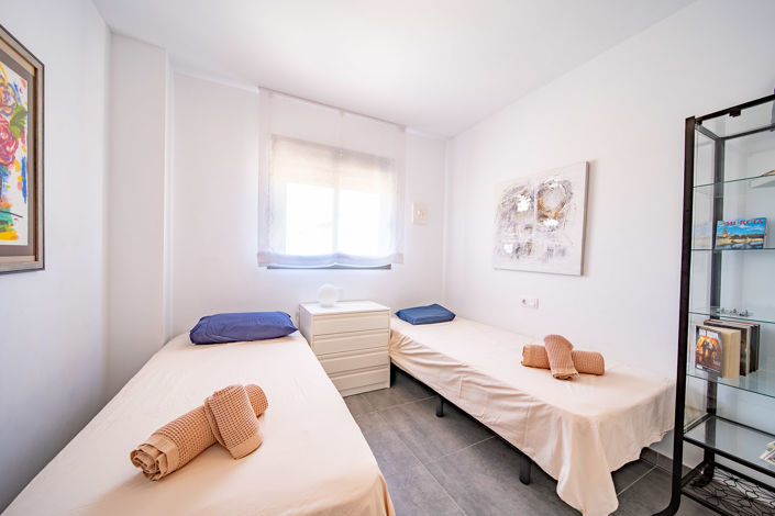 Image No.27-3 Bed Apartment for sale