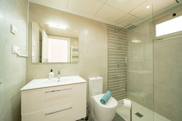 Image No.28-3 Bed Apartment for sale