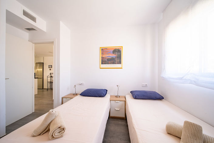 Image No.31-3 Bed Apartment for sale