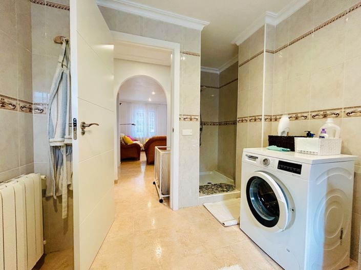 Image No.30-4 Bed Villa for sale