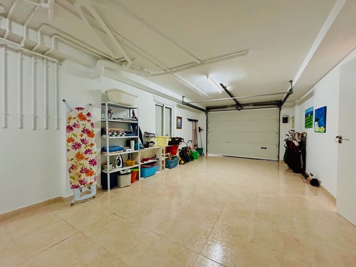 Image No.34-4 Bed Villa for sale