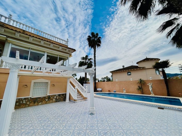 Image No.39-4 Bed Villa for sale