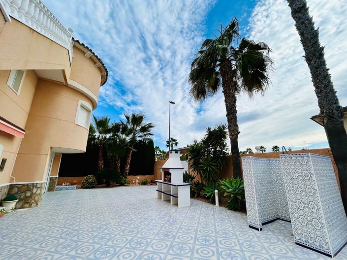 Image No.40-4 Bed Villa for sale