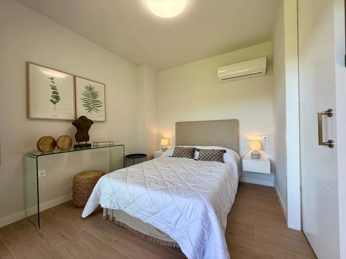 Image No.11-2 Bed Apartment for sale