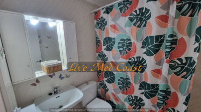 69090oasis-top-floor-apartment6