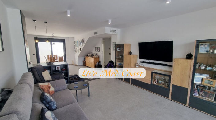 Image No.10-3 Bed Villa for sale