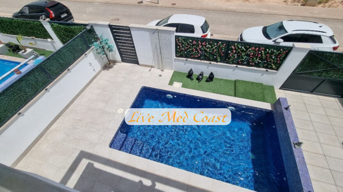 Image No.24-3 Bed Villa for sale