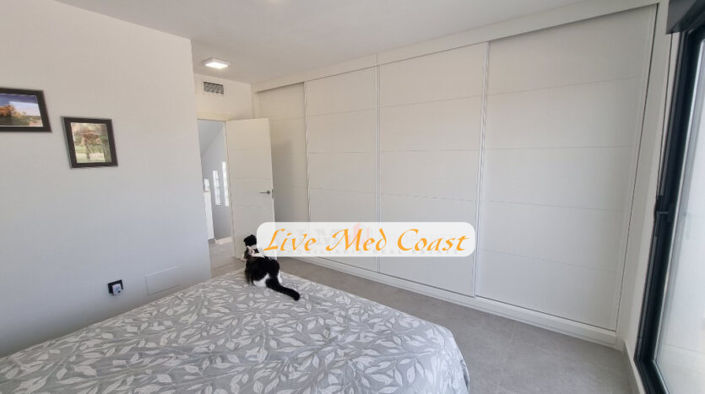 Image No.25-3 Bed Villa for sale