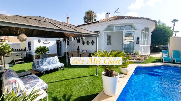 Image No.1-2 Bed Villa for sale