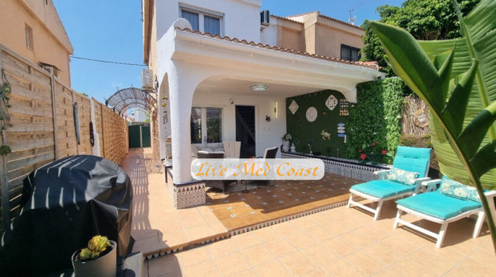 Image No.37-3 Bed Villa for sale