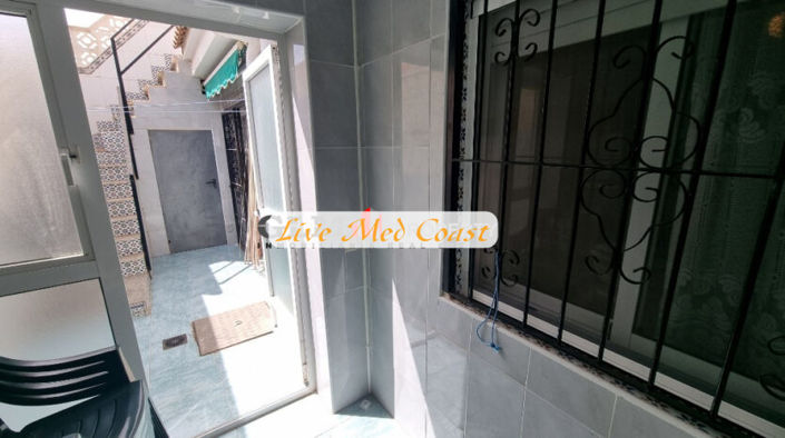 Image No.13-4 Bed Townhouse for sale