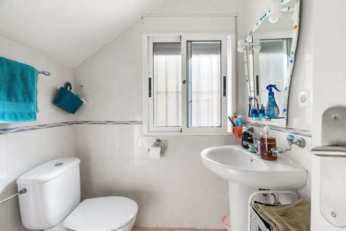 Image No.13-3 Bed Villa for sale